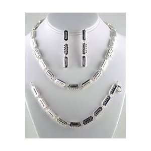  Silver Tone Necklace, Bracelet And Earring   3 Pcs. Set 