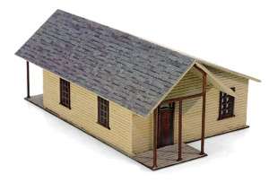 Micro Trains Z Scale Section House Kit (79990910) 695140026258  
