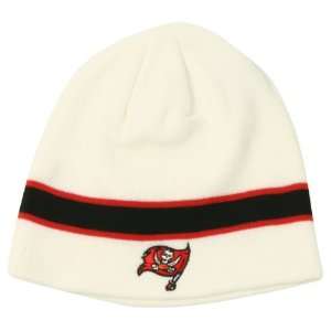   Buccaneers Band Stripe Winter Knit Beanie   White: Sports & Outdoors