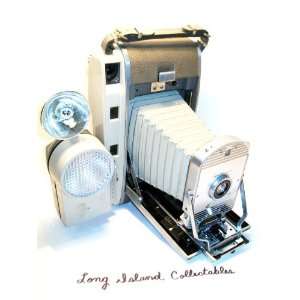   Folding Rangefinder Land Camera With Wink Light Flash *AS PICTURED