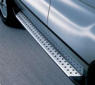 This broadened step surface made of brushed and anodized aluminum is 
