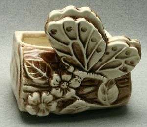   USA POTTERY SMALL FLOWER PLANTER   BUTTERFLY ON LOG   #524  