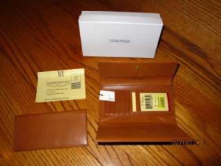 New Dooney & Bourke Florentine Natural Leather Checkbook Wallet NIB 