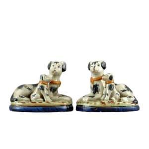   Style Pair of Black Dogs Statue and Sculpture, 6.5 in.: Home & Kitchen