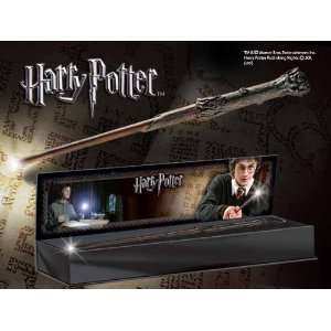  Harry Potter Illuminating Wand: Toys & Games