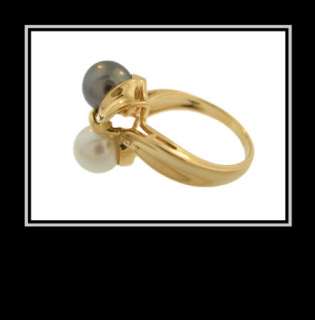 14K Solid Yellow Gold Black & White Pearl Fashion Ring  