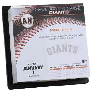    San Francisco Giants 2007 Daily Desk Calendar: Sports & Outdoors