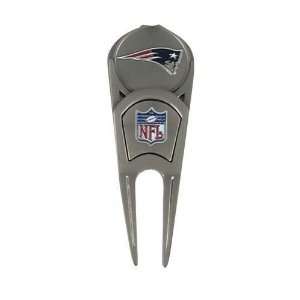   Patriots NFL Repair Tool & Ball Marker 