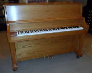 Boston Piano, Steinway & Sons Designed Studio Piano, Model UP118s 