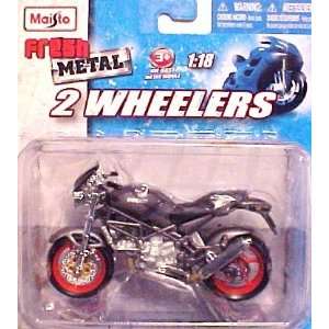  Maisto Fresh Metal 2 Wheelers Gray Ducati: Toys & Games