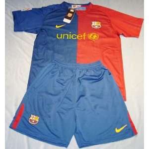    Barcelona home 08/09 # 10 Messi kids size Small