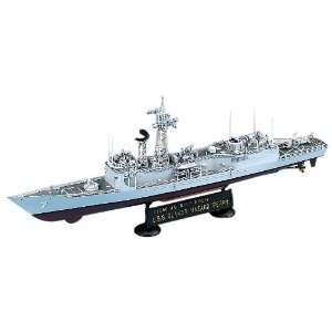  Academy USS Oliver Hazard Perry FFG 7 Toys & Games