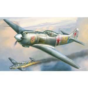LA 5 FN Soviet WWII Fighter 1 48 Zvezda  Toys & Games