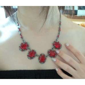   Noble Idiosyncratic Cute Red Vintage Oval Ruby Bib Necklace  
