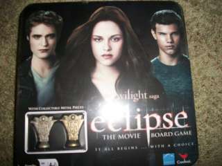 NEW TWILIGHT eclipse THE MOVIE BOARD GAME WITH COLLECTIBLE METAL 