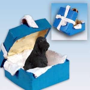    English Cocker Blue Gift Box Dog Ornament   Black: Home & Kitchen