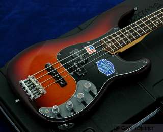   ® American Deluxe Precision Bass, P Bass, 3 Color Sunburst  