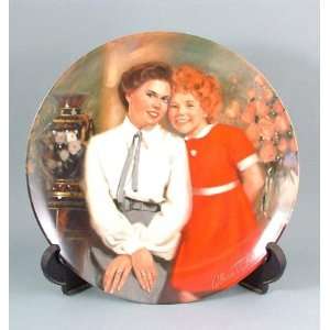   Exchange Annie collector plate Annie and Grace: Home & Kitchen
