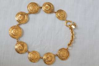 CHANEL Jewelry VINTAGE Gold Metal Coin Medallion Crest Link Choker 