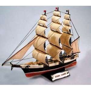   NOT YET RELEASED 1/500 Flying Cloud Sailing Ship: Toys & Games