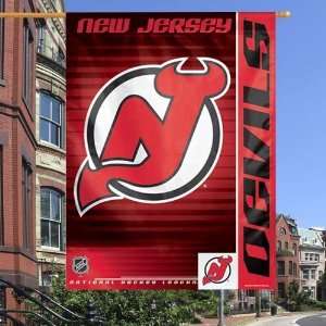  NHL New Jersey Devils 27 x 37 Red Vertical Banner Flag 