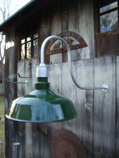   PORCELAIN INDUSTRIAL LAMP W/ SHADE GAS STATION LIGHT BARN LAMP  
