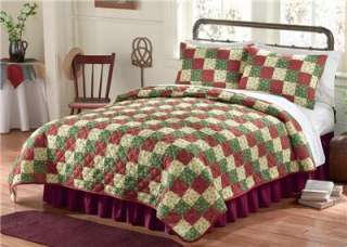 Evergreen Trees & Holly Berries Twin Size Quilted Bed Cover and 2 